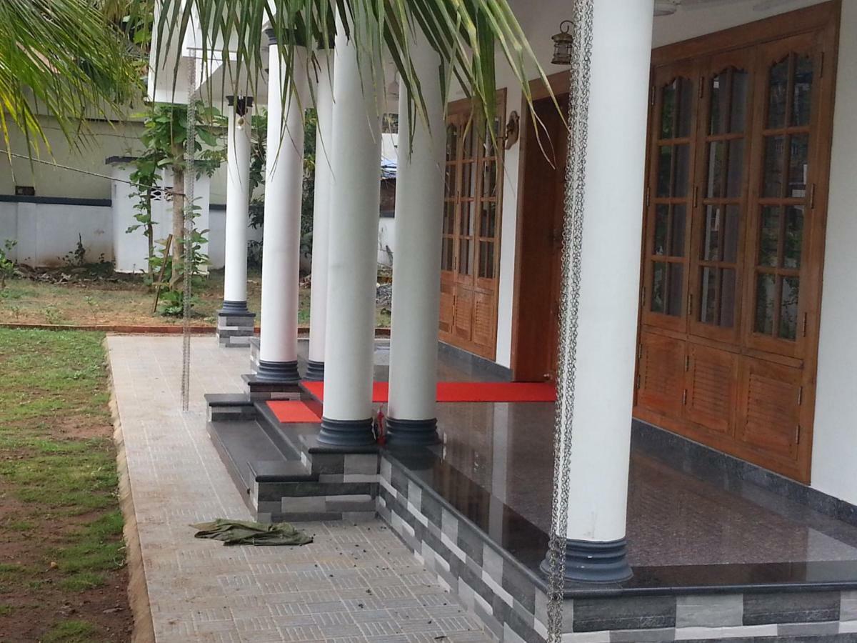 Belhaven Home Stay Thiruvananthapuram ภายนอก รูปภาพ